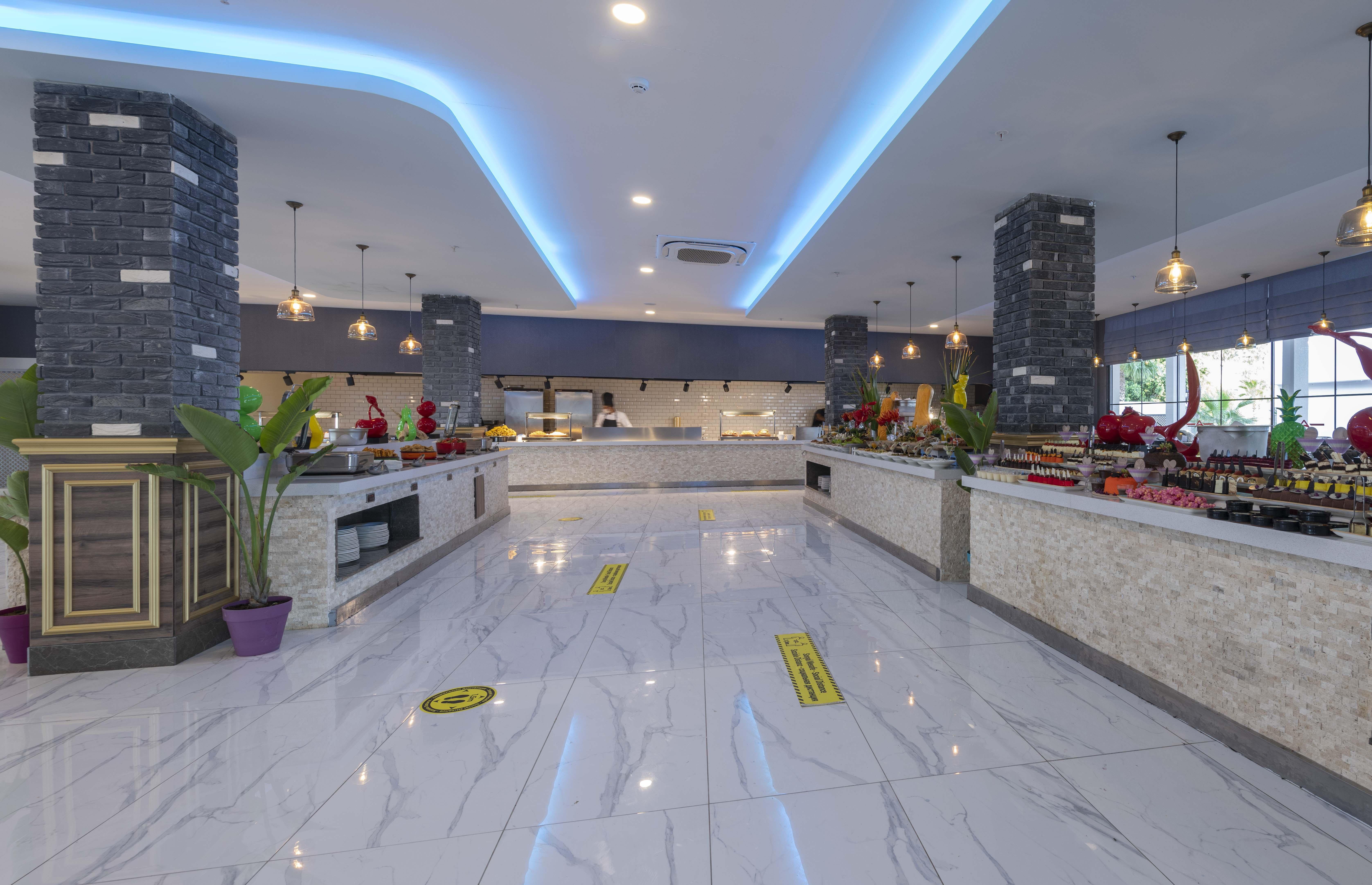 Hotel Royal Towers Lara Antalia Esterno foto