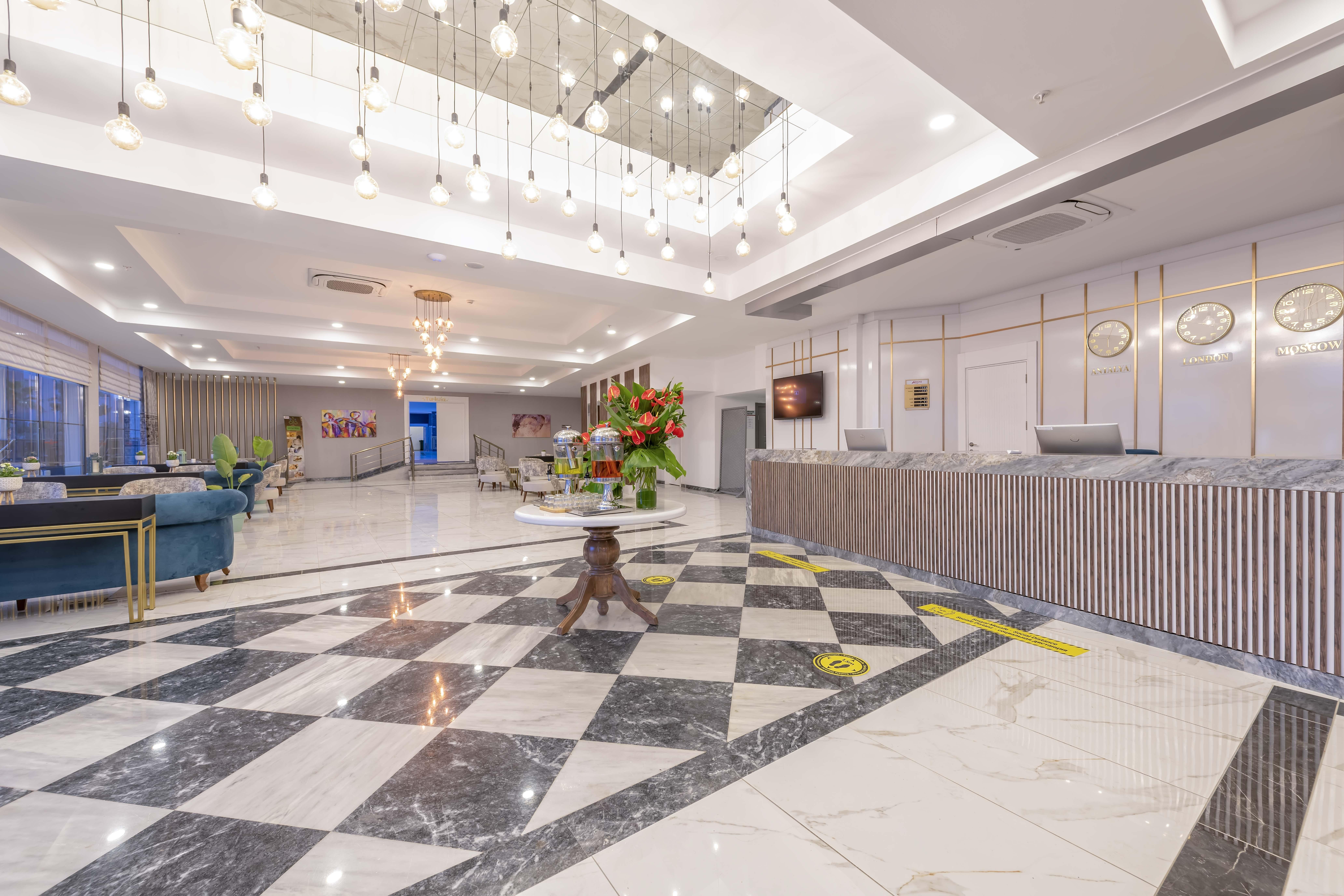 Hotel Royal Towers Lara Antalia Esterno foto